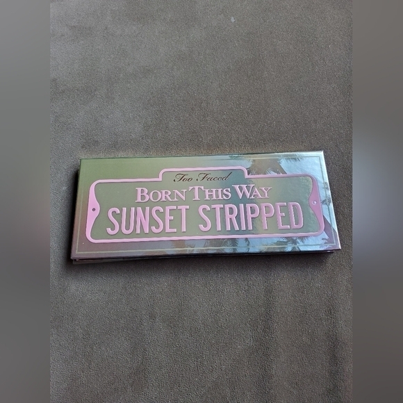 BNIB Too Faced Born This Way Sunset Stripped Palette - Picture 4 of 8